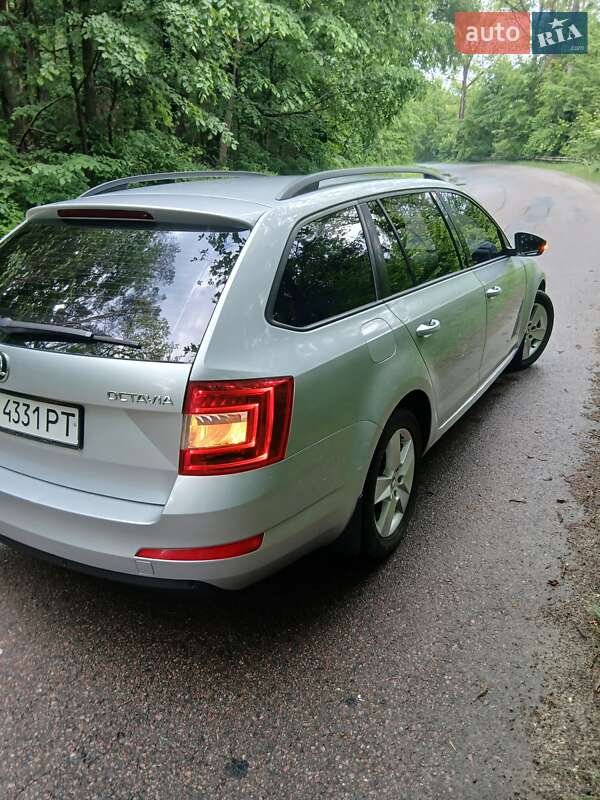 Універсал Skoda Octavia 2015 в Львові