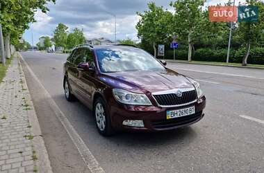 Универсал Skoda Octavia 2011 в 