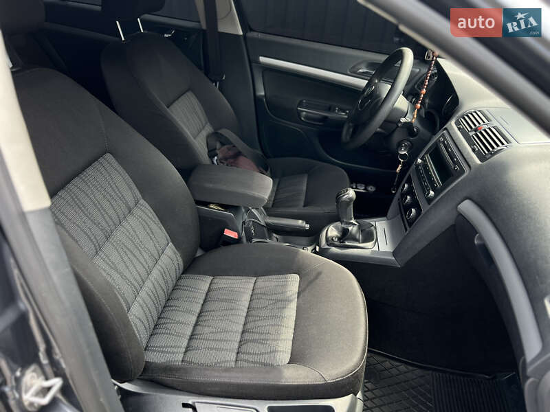 Ліфтбек Skoda Octavia 2011 в Шептицькому