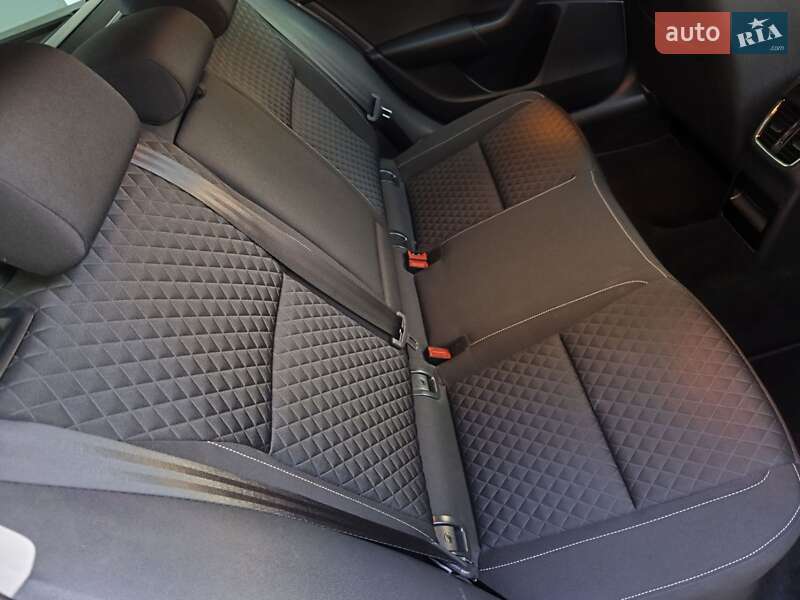 Універсал Skoda Octavia 2017 в Звягелі