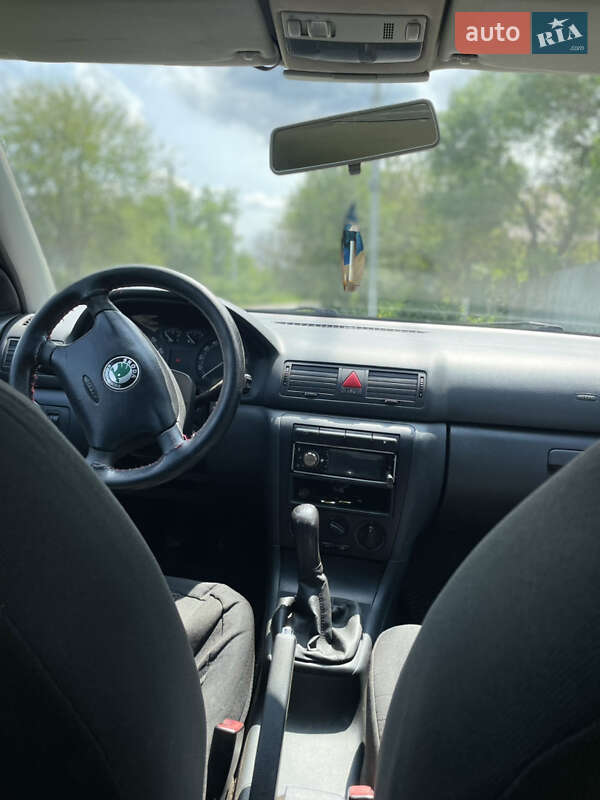 Лифтбек Skoda Octavia 2007 в Тростянце