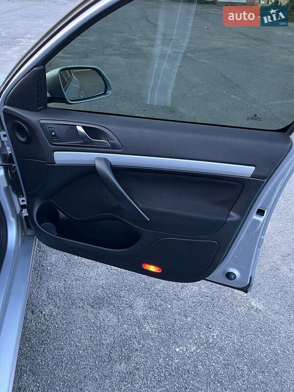 Лифтбек Skoda Octavia 2008 в Виннице