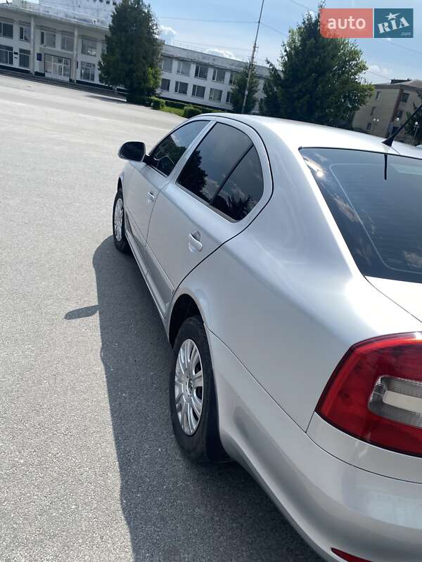 Лифтбек Skoda Octavia 2011 в Мирополе