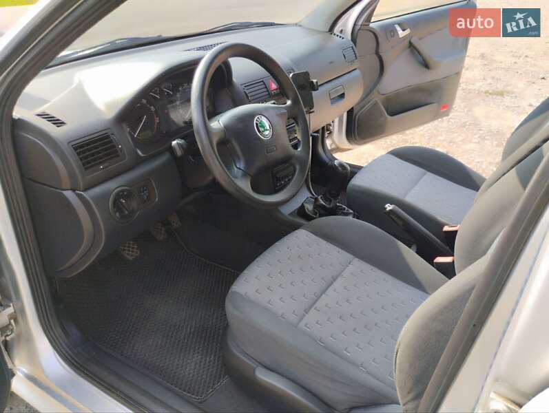 Універсал Skoda Octavia 2002 в Чечельнику