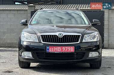 Универсал Skoda Octavia 2012 в 