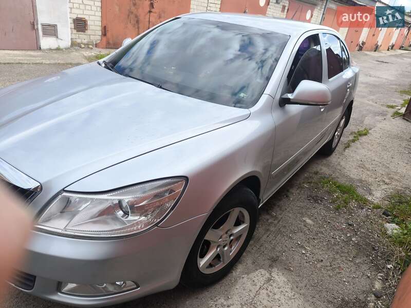 Ліфтбек Skoda Octavia 2009 в Києві фото 7 Ліфтбек Skoda Octavia 2009 в Києві