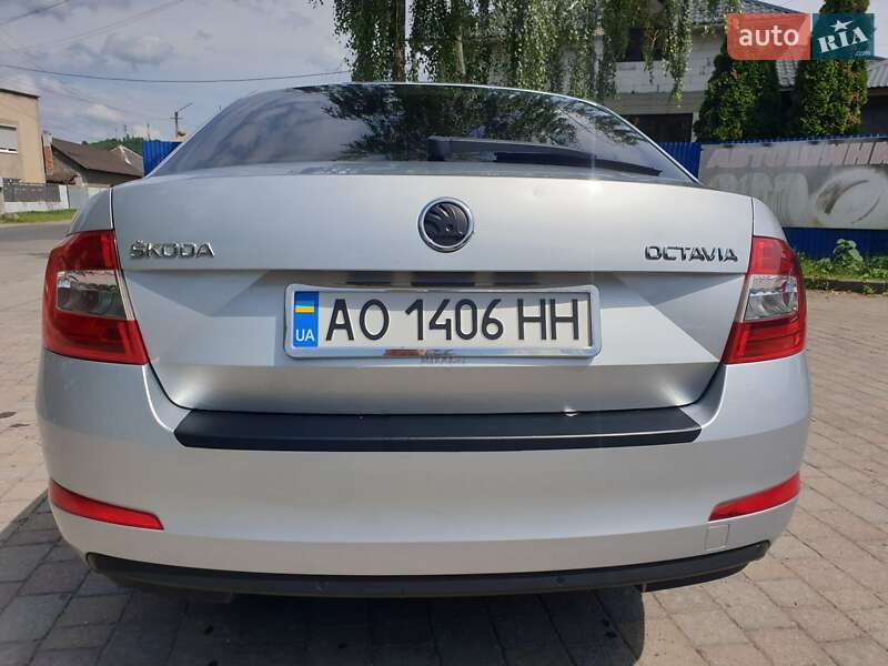 Лифтбек Skoda Octavia 2015 в Мукачево