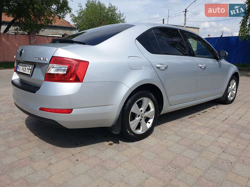 Лифтбек Skoda Octavia 2015 в Мукачево