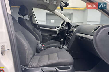 Универсал Skoda Octavia 2011 в 