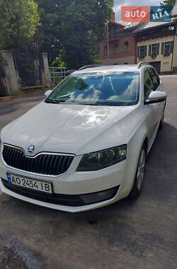 Универсал Skoda Octavia 2014 в Ужгороде