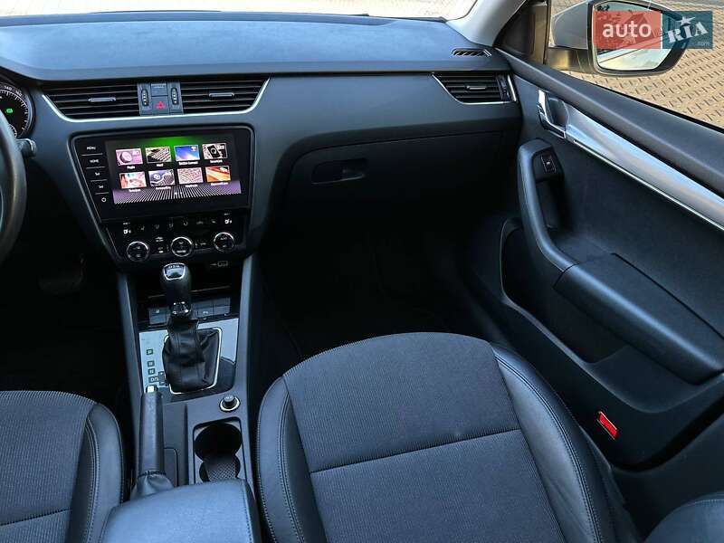 Универсал Skoda Octavia 2019 в Луцке