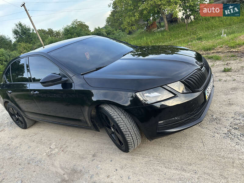 Лифтбек Skoda Octavia 2017 в Теребовле