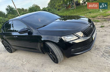 Лифтбек Skoda Octavia 2017 в 