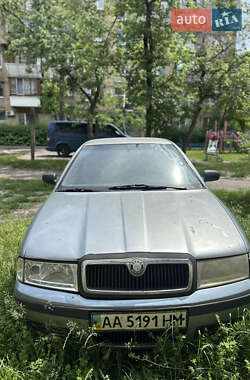 Лифтбек Skoda Octavia 2004 в 