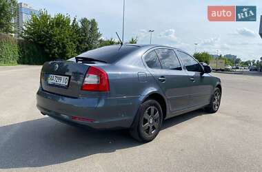 Лифтбек Skoda Octavia 2012 в 