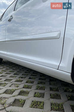 Универсал Skoda Octavia 2012 в 