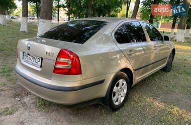 Лифтбек Skoda Octavia 2004 в 