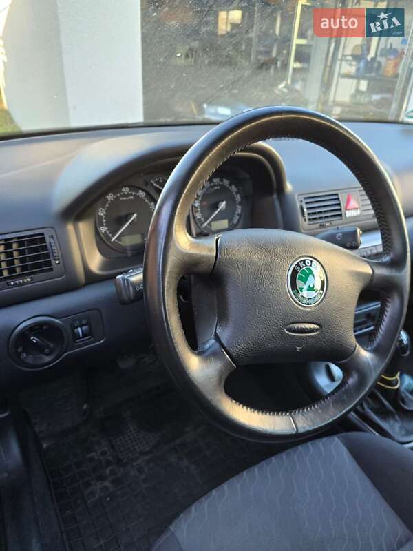 Універсал Skoda Octavia 2004 в Черкасах