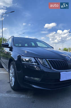 Универсал Skoda Octavia 2018 в 