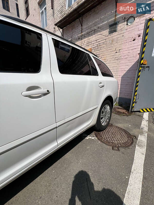 Універсал Skoda Octavia 2010 в Києві