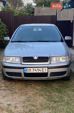 Лифтбек Skoda Octavia 2003 в Хмельницком