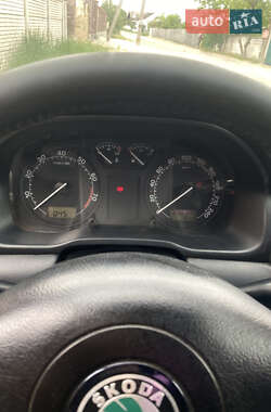 Лифтбек Skoda Octavia 2009 в 