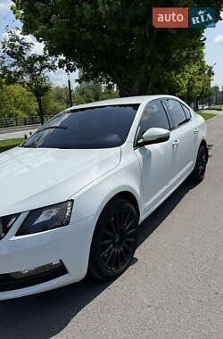 Лифтбек Skoda Octavia 2017 в 