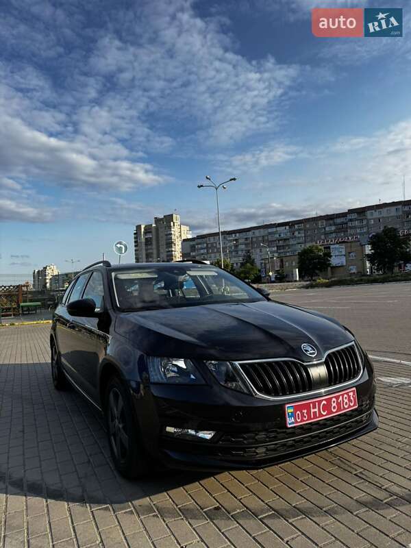 Универсал Skoda Octavia 2019 в Сумах