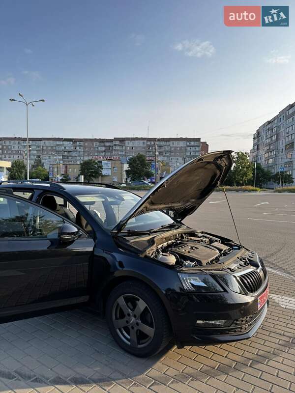 Универсал Skoda Octavia 2019 в Сумах
