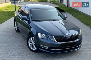 Лифтбек Skoda Octavia 2018 в Ужгороде