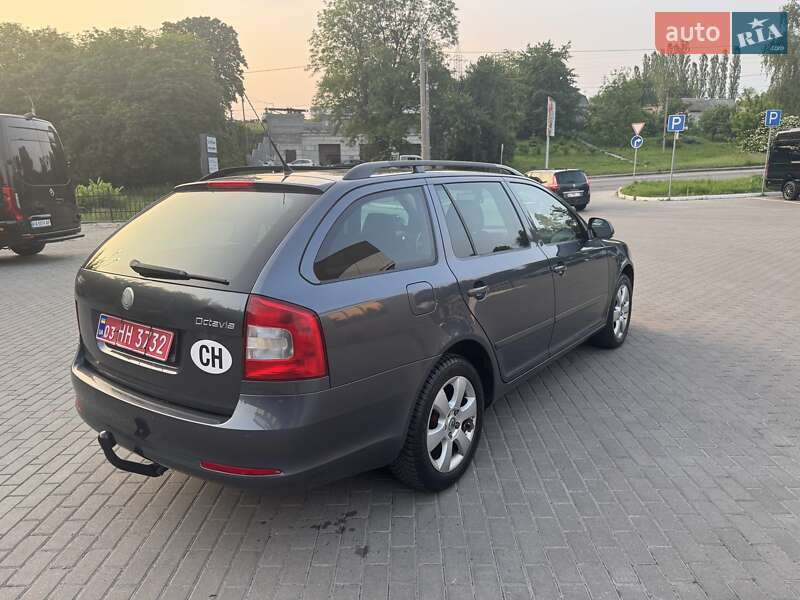 Универсал Skoda Octavia 2010 в Ровно