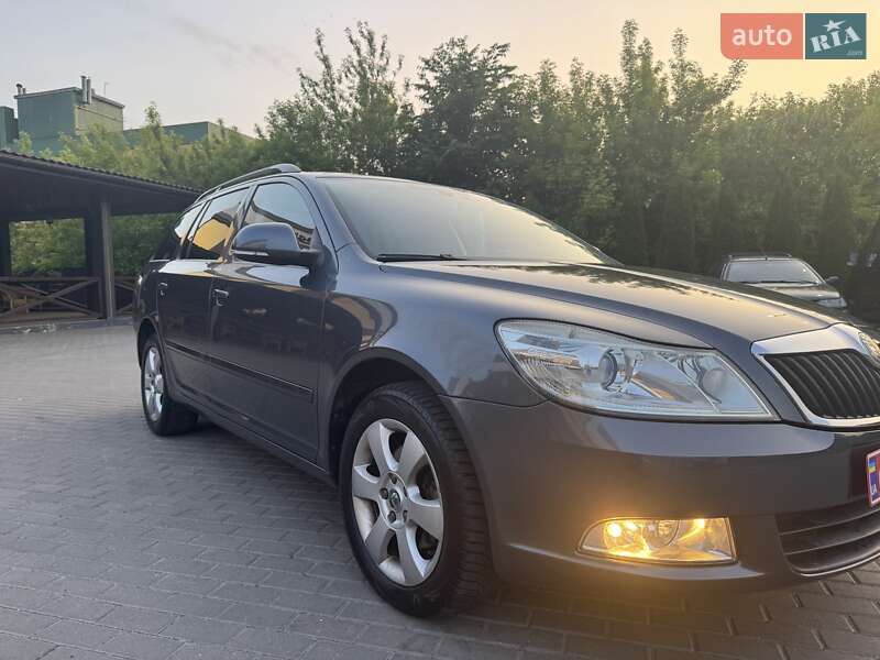 Универсал Skoda Octavia 2010 в Ровно