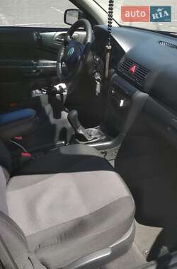 Лифтбек Skoda Octavia 2004 в 