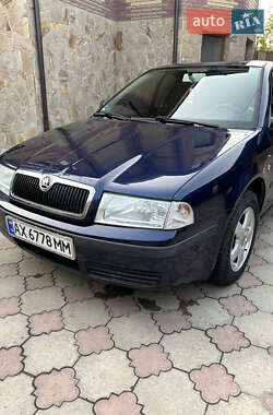 Ліфтбек Skoda Octavia 2002 в Чугуєві