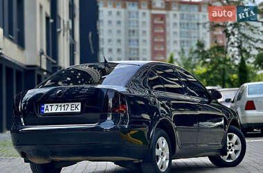 Лифтбек Skoda Octavia 2005 в 