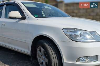 Универсал Skoda Octavia 2011 в 
