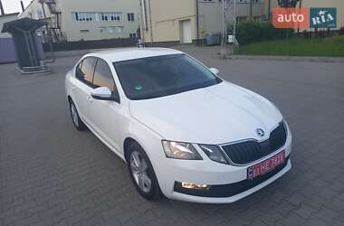 Лифтбек Skoda Octavia 2019 в Луцке