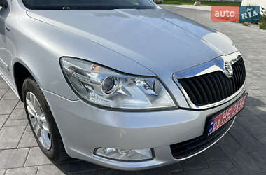 Універсал Skoda Octavia 2012 в 
