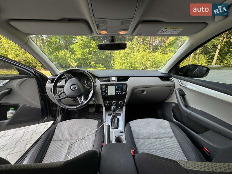 Универсал Skoda Octavia 2016 в Львове