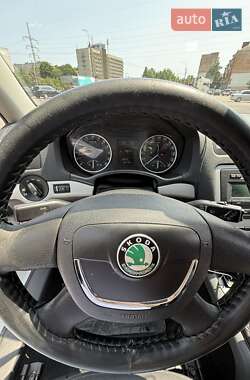 Лифтбек Skoda Octavia 2012 в 