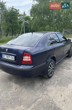 Ліфтбек Skoda Octavia 2002 в 