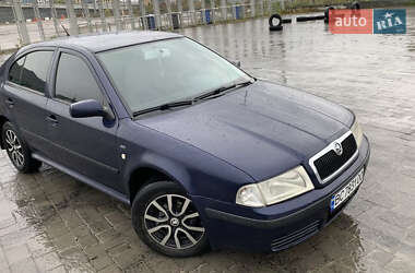 Ліфтбек Skoda Octavia 2002 в 