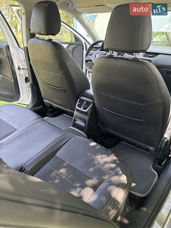 Лифтбек Skoda Octavia 2016 в Умани
