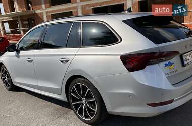 Универсал Skoda Octavia 2021 в 