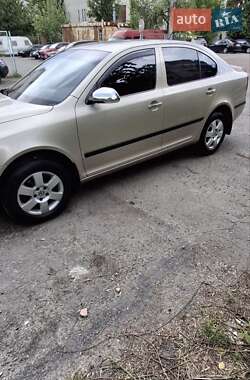 Лифтбек Skoda Octavia 2005 в 