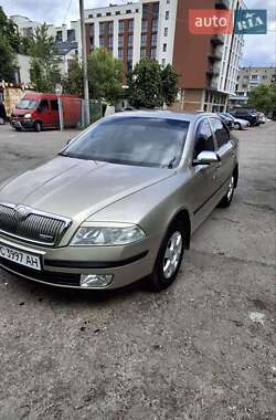 Лифтбек Skoda Octavia 2005 в 