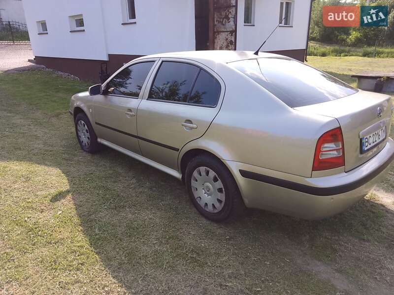 Лифтбек Skoda Octavia 2006 в Дрогобыче