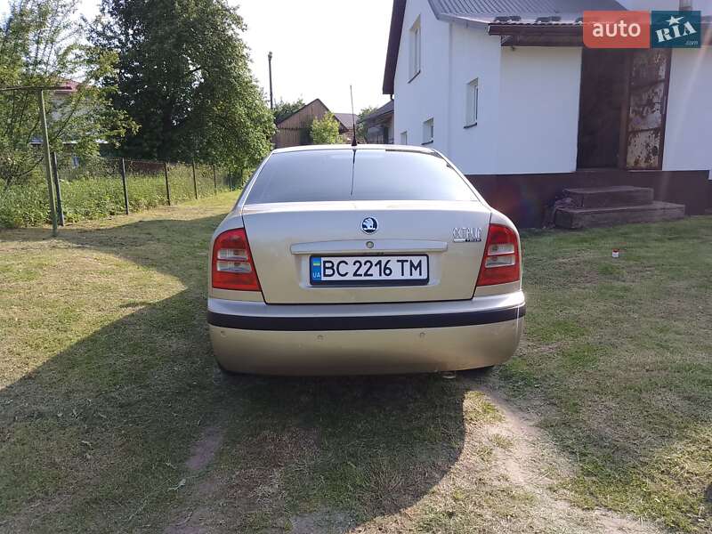 Лифтбек Skoda Octavia 2006 в Дрогобыче