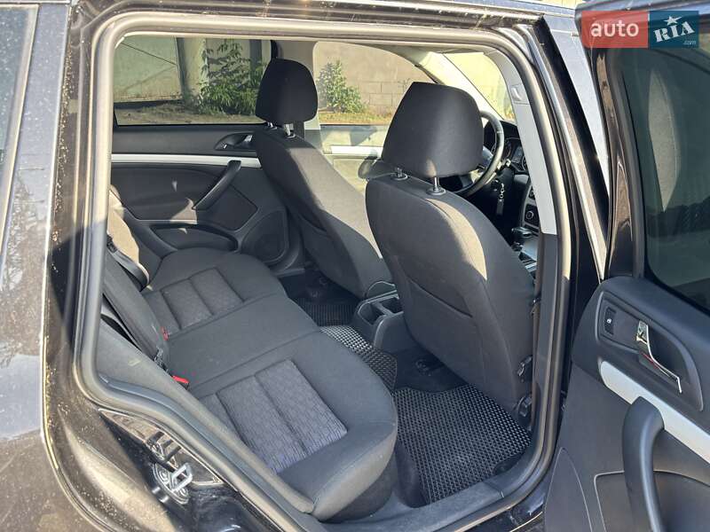 Универсал Skoda Octavia 2010 в Ахтырке