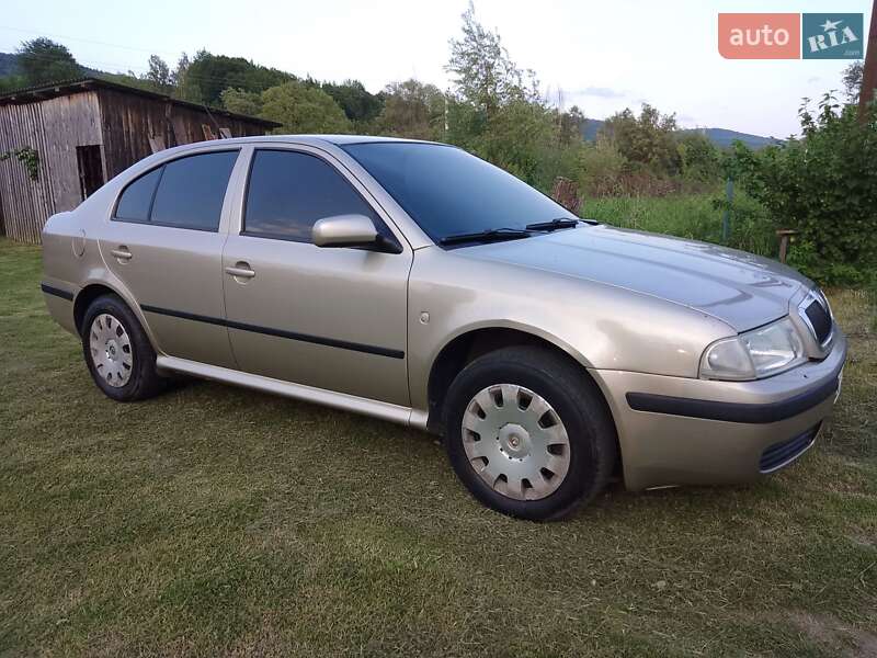 Лифтбек Skoda Octavia 2006 в Дрогобыче